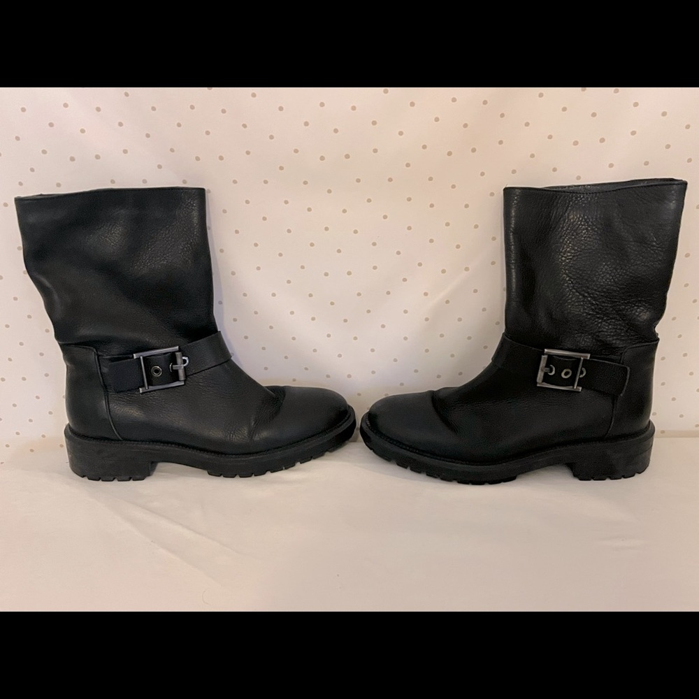Aquatalia Black Leather Boots Size 7 Womens